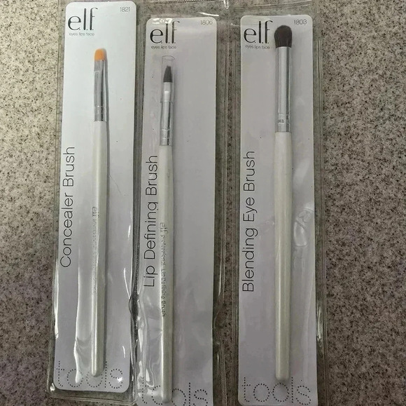 ELF Other - Elf makeup brush lot of 3 - new